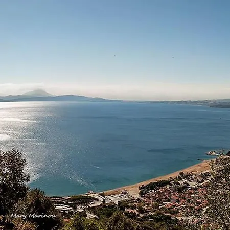 Дом отдыха Cosy House Chalkidiki 300m From Стратонион
